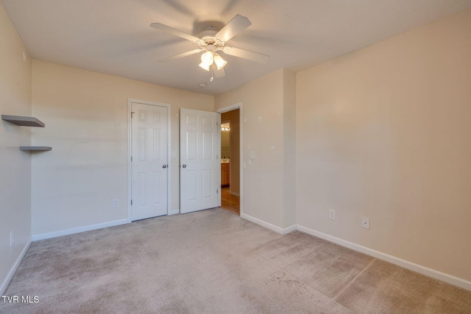 Photo #21: 518 Pilgrim Court