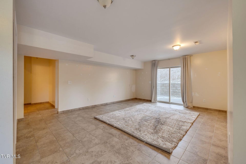 Photo #23: 518 Pilgrim Court