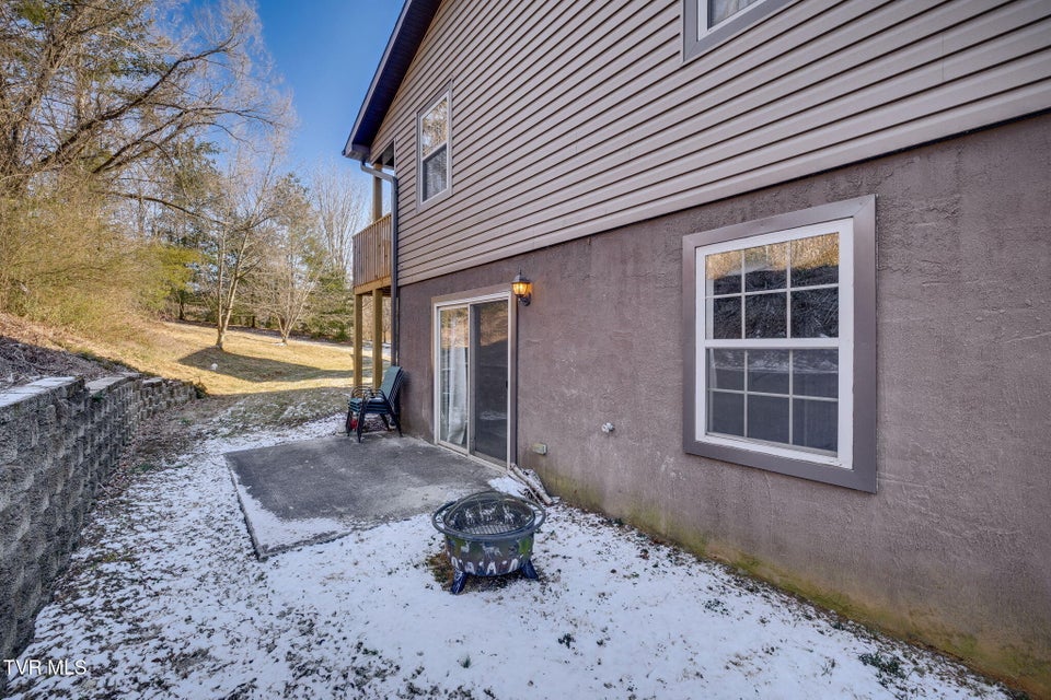 Photo #35: 518 Pilgrim Court