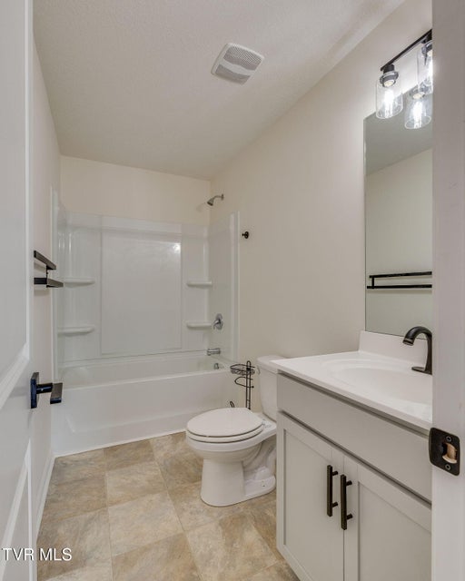 Photo #33: 1081 Raccoon Lane