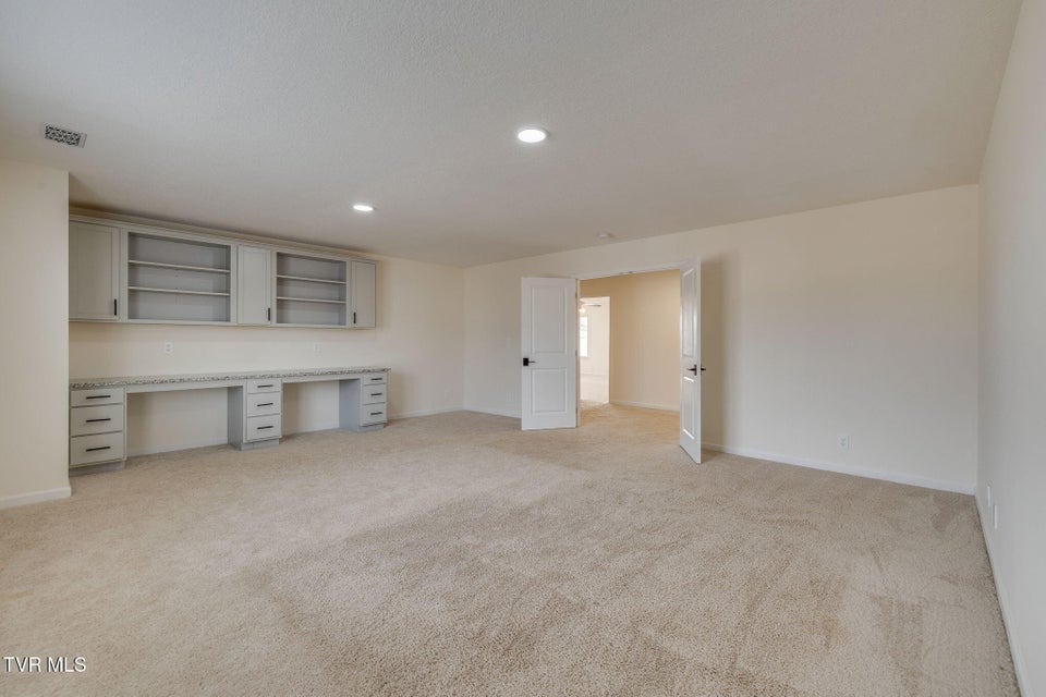 Photo #40: 1081 Raccoon Lane