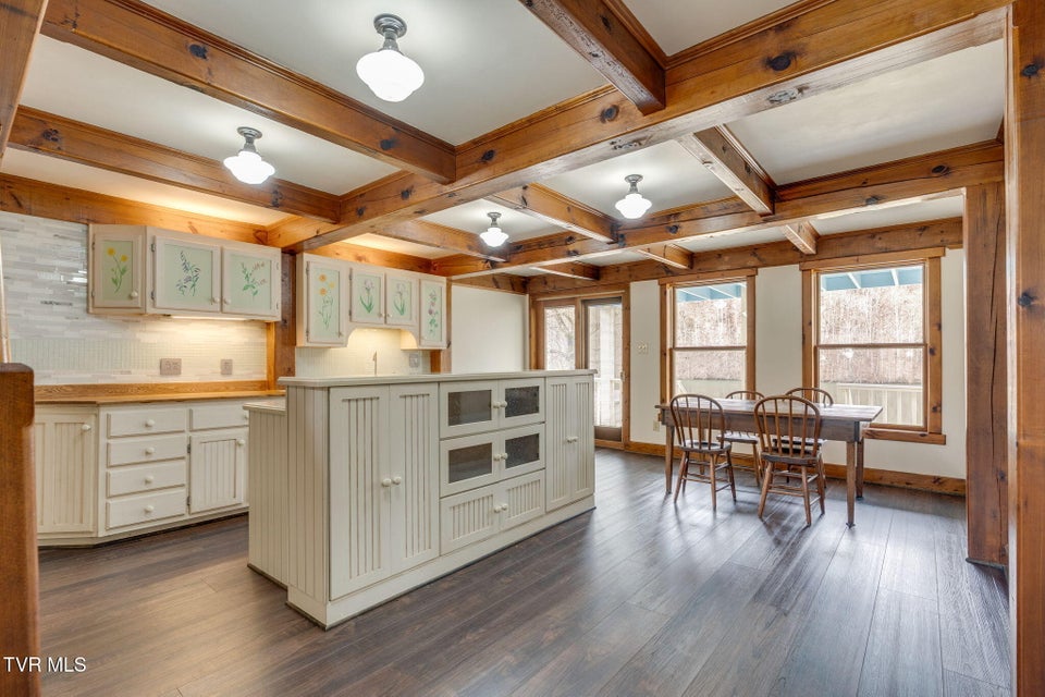 Photo #15: 300 Sugarwood Drive