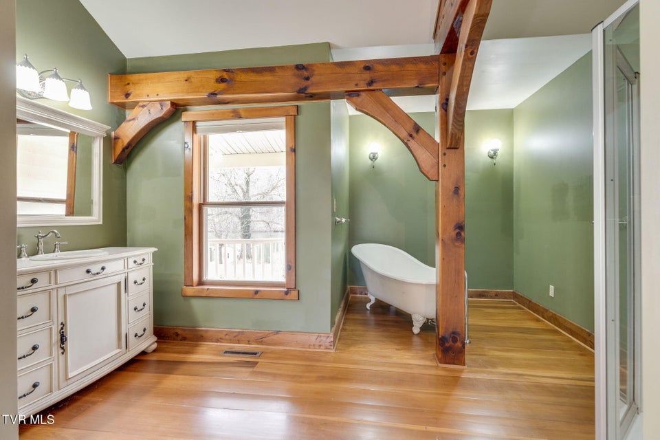 Photo #27: 300 Sugarwood Drive