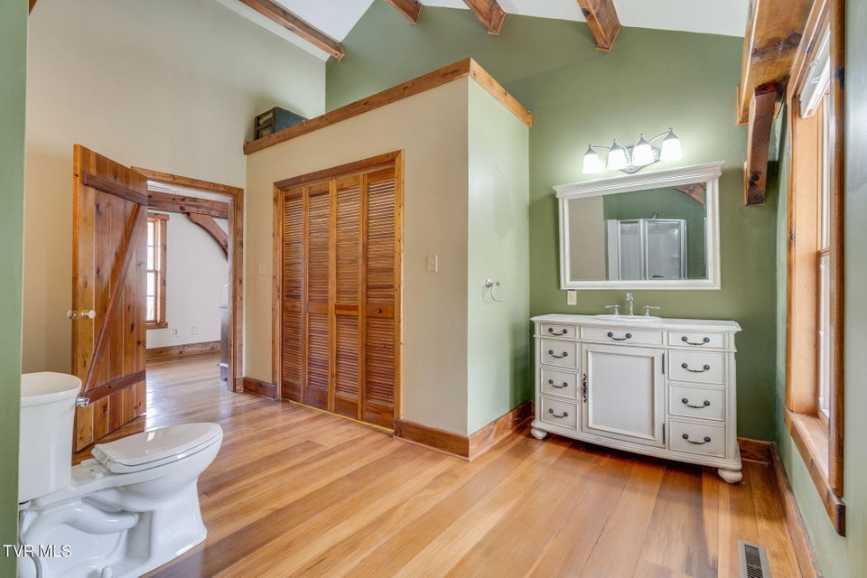 Photo #28: 300 Sugarwood Drive