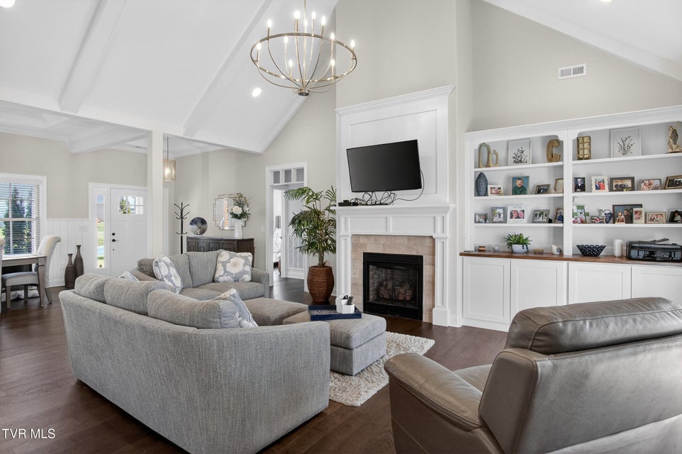 Photo #14: 582 Brady Way