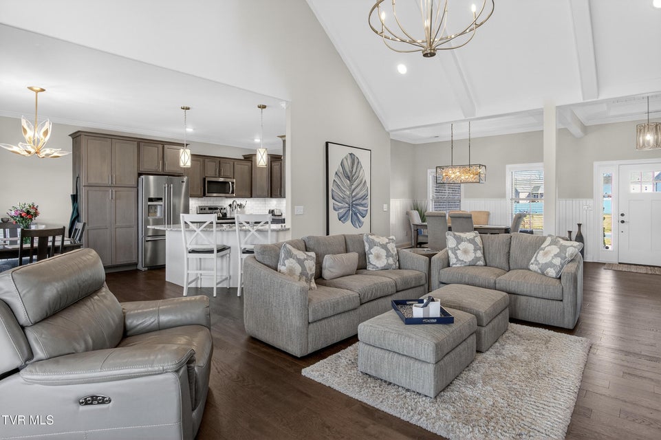 Photo #15: 582 Brady Way