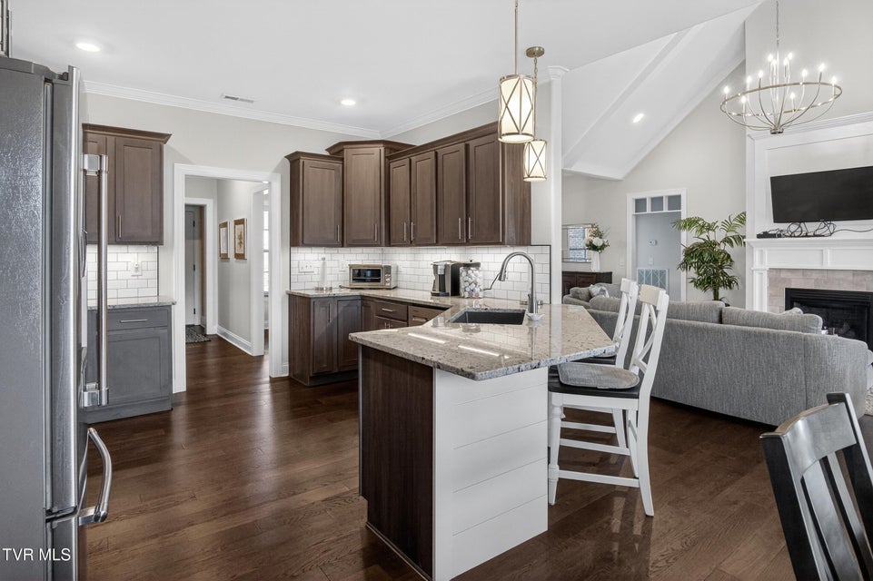 Photo #25: 582 Brady Way