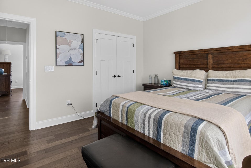 Photo #48: 582 Brady Way