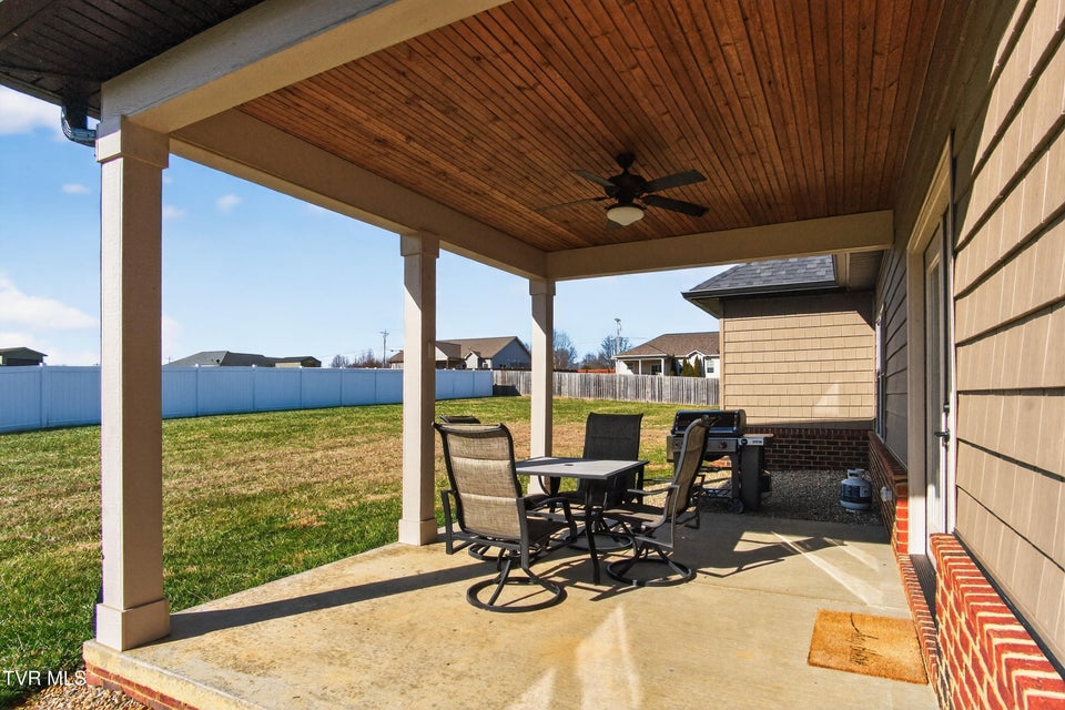 Photo #7: 582 Brady Way