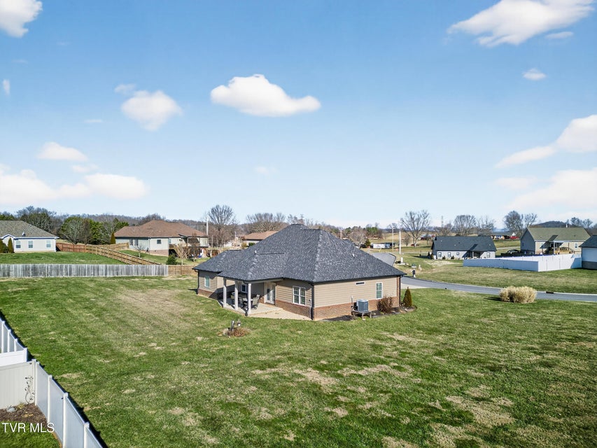 Photo #53: 582 Brady Way