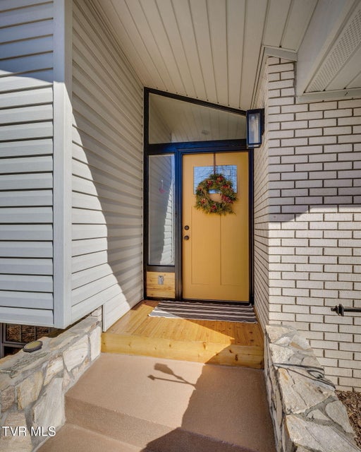 Photo #4: 204 Luttrell Street