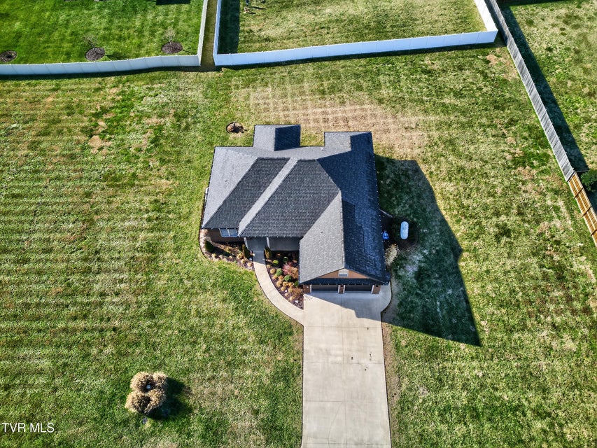 Photo #54: 582 Brady Way