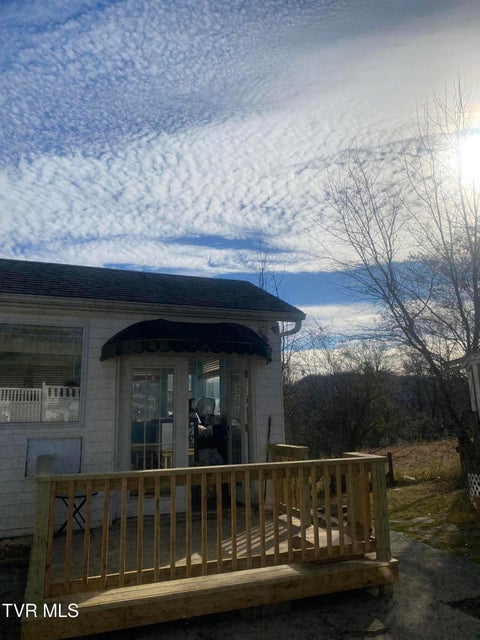 Photo #2: 1500 Southwest Avenue