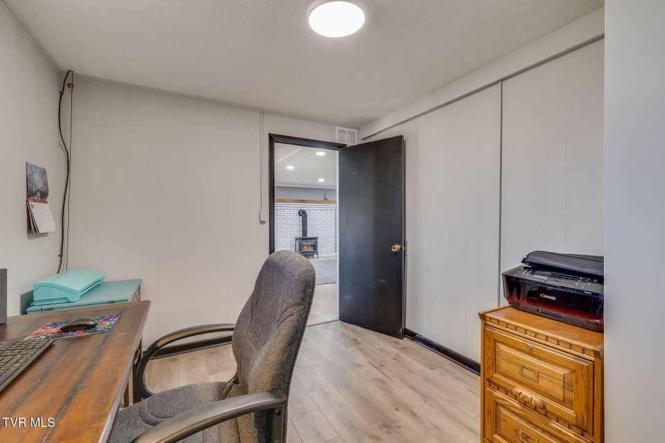 Photo #38: 204 Luttrell Street