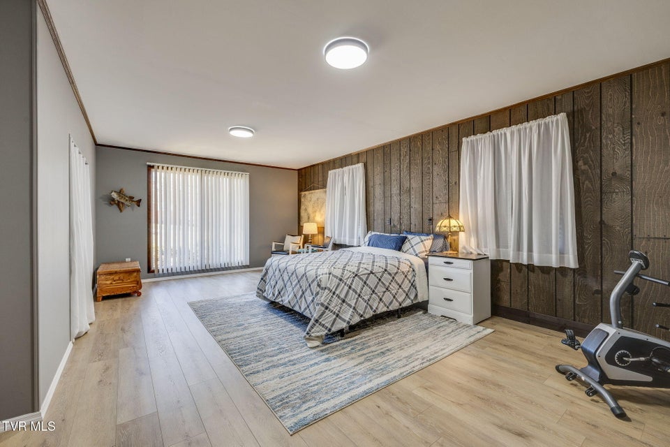 Photo #39: 204 Luttrell Street