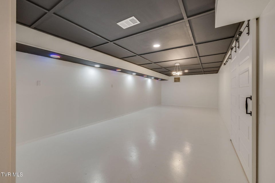 Photo #44: 204 Luttrell Street