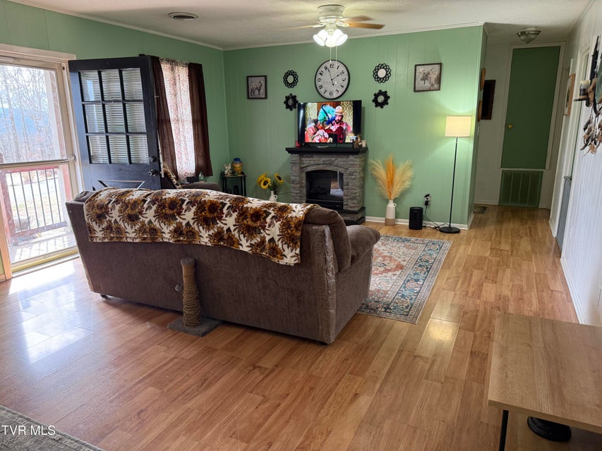 Photo #9: 216 Willow Street