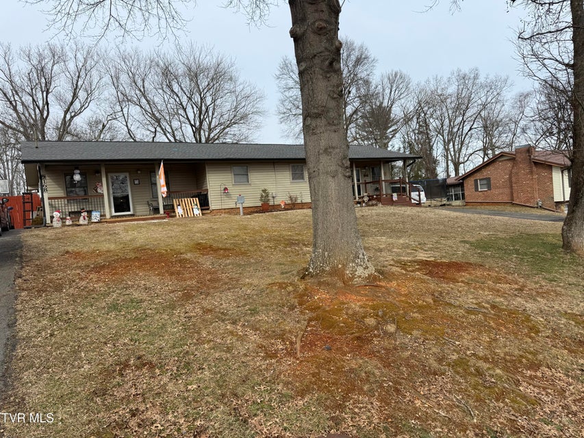 Photo #2: 216 Willow Street