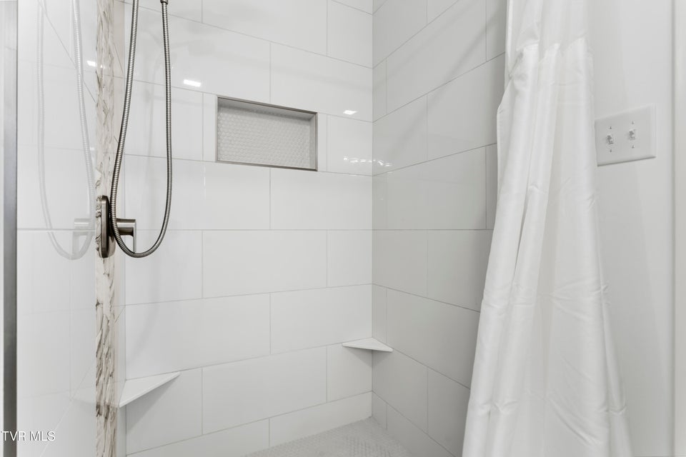 Photo #24: 2112 Knob Creek Road