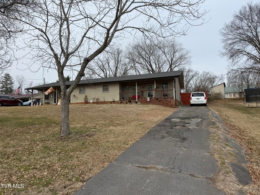 Photo #29: 216 Willow Street