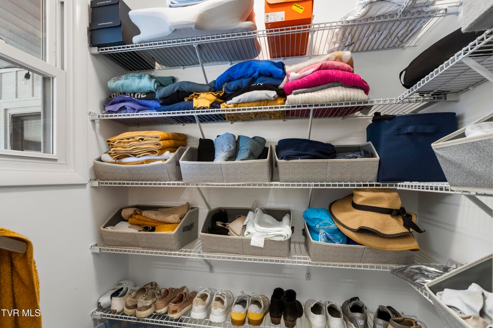 Photo #27: 2112 Knob Creek Road