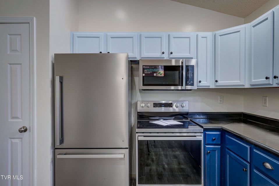 Photo #5: 312 Stockyard Road