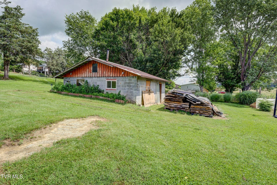 Photo #48: 312 Stockyard Road