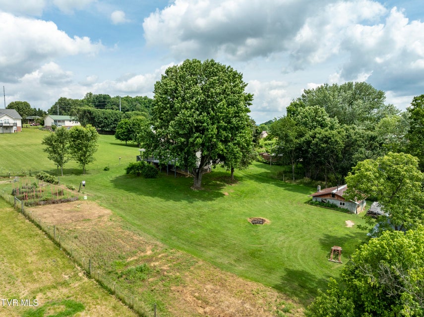 Photo #64: 312 Stockyard Road