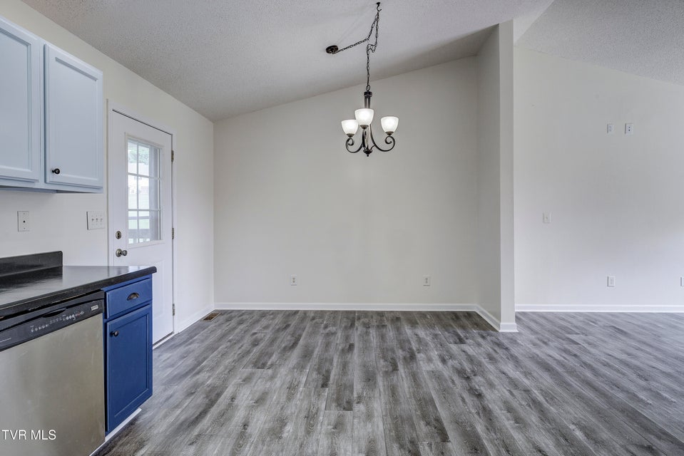 Photo #9: 312 Stockyard Road