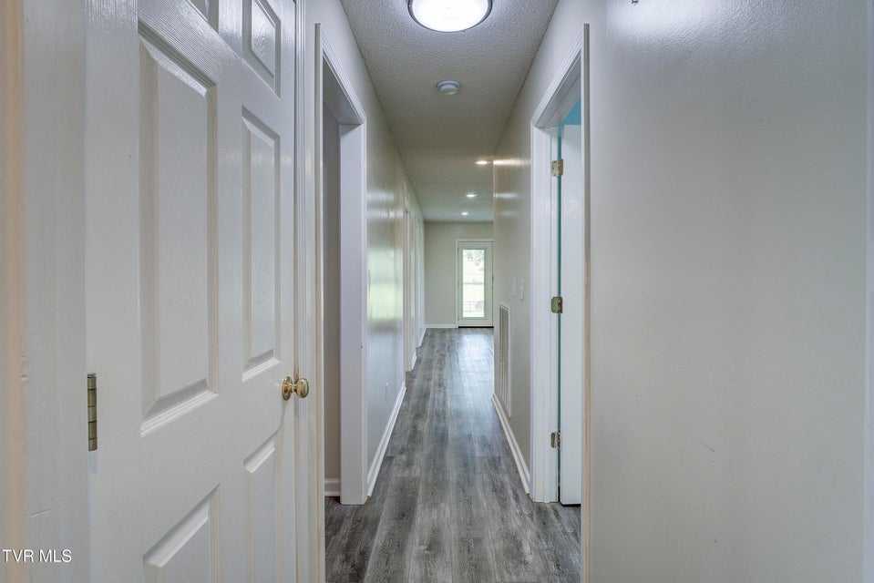 Photo #25: 312 Stockyard Road