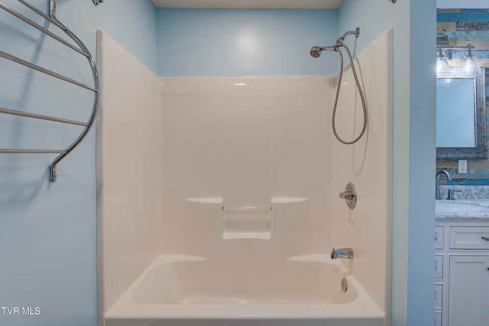 Photo #28: 312 Stockyard Road