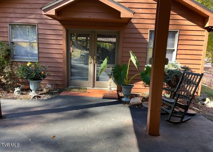 Photo #10: 1606 Valley View Drive