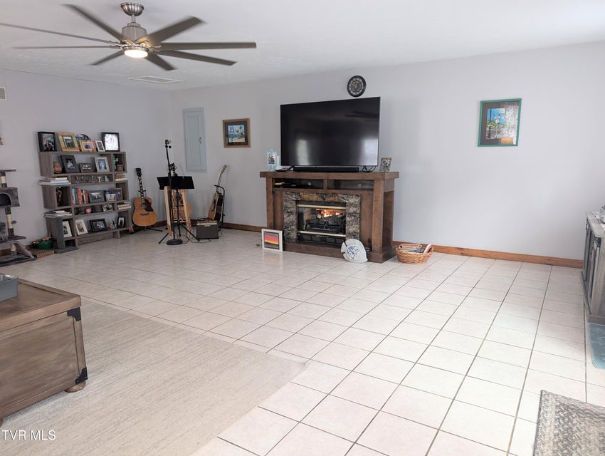 Photo #12: 1606 Valley View Drive