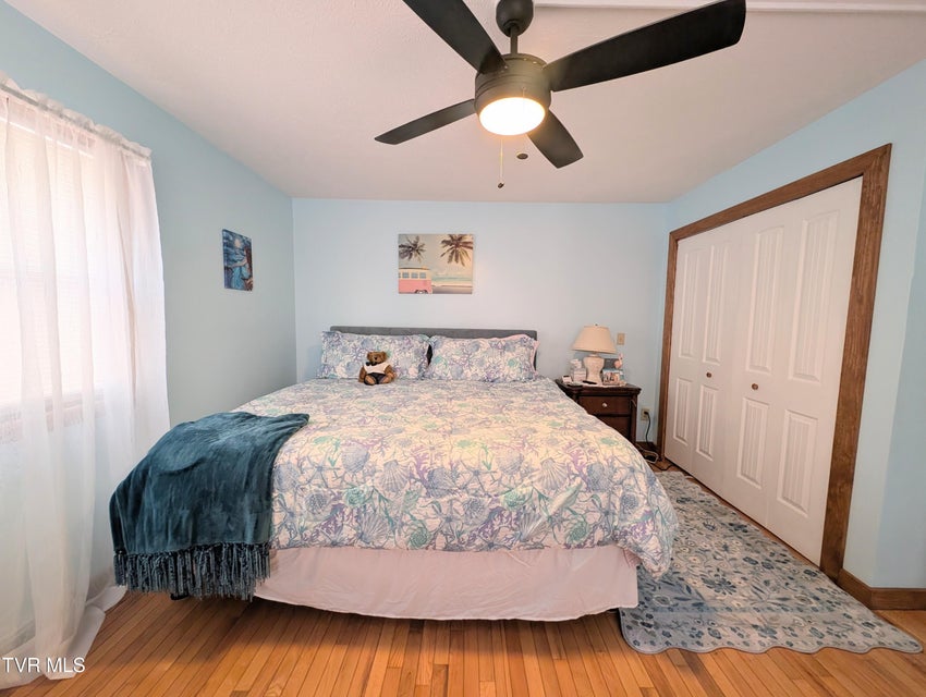 Photo #28: 1606 Valley View Drive