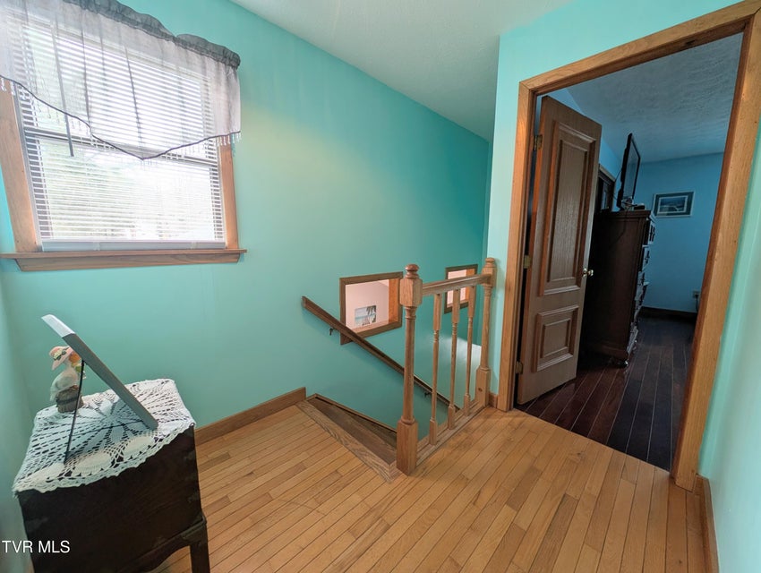 Photo #37: 1606 Valley View Drive