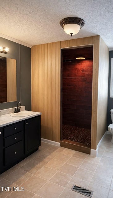 Photo #20: 605 Charles Street