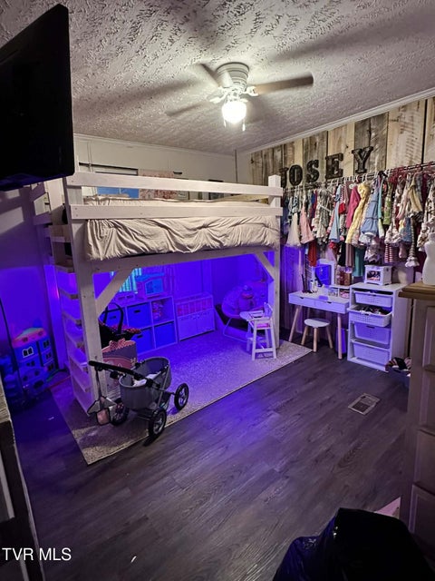 Photo #21: 605 Charles Street