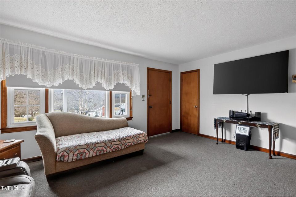 Photo #3: 200 Keith Road