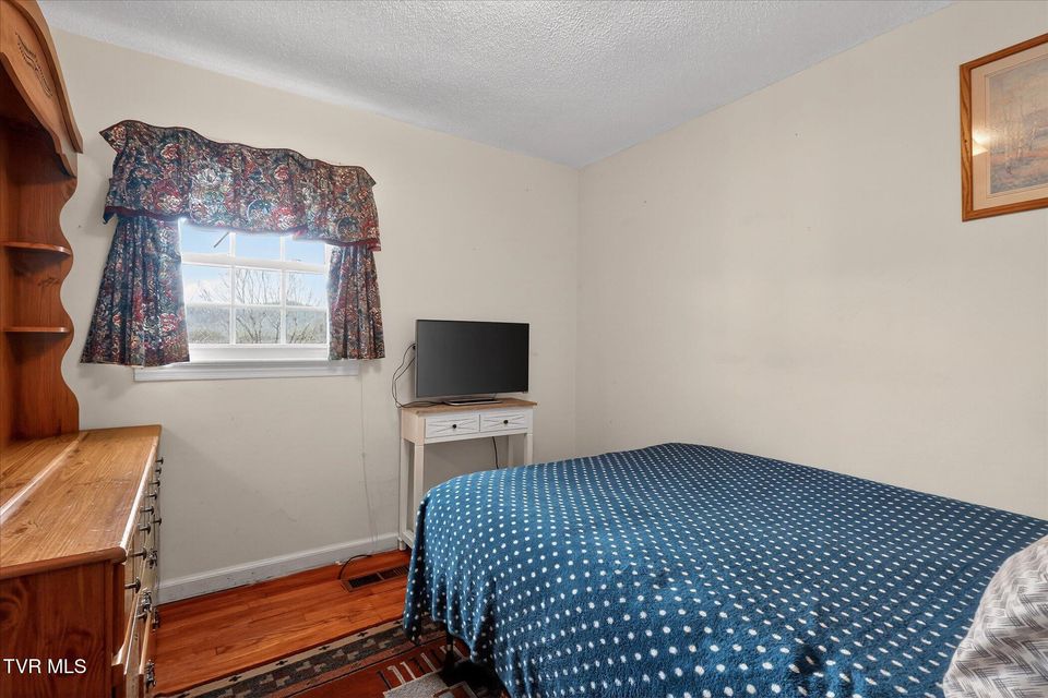 Photo #14: 200 Keith Road