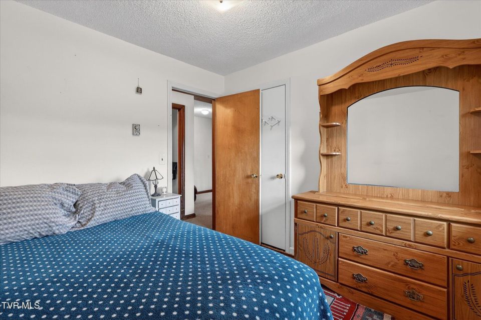 Photo #15: 200 Keith Road