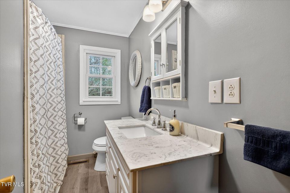 Photo #18: 200 Keith Road