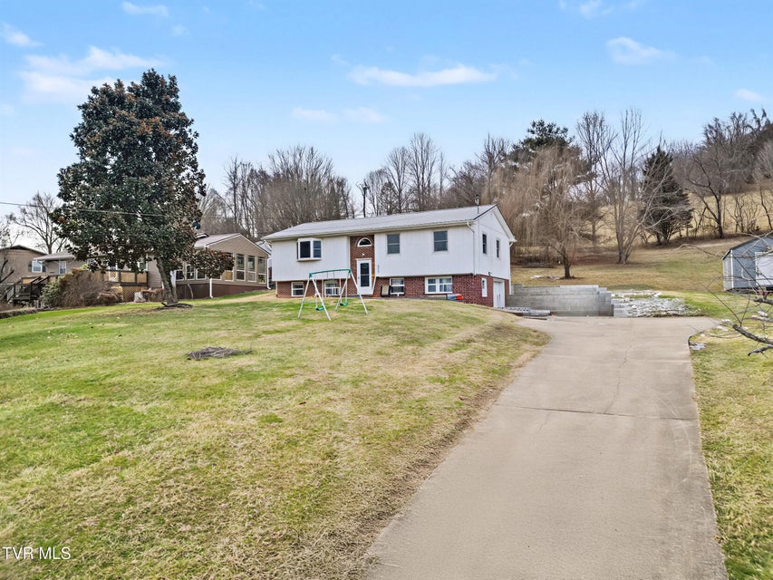 Photo #4: 823 Campbell Circle