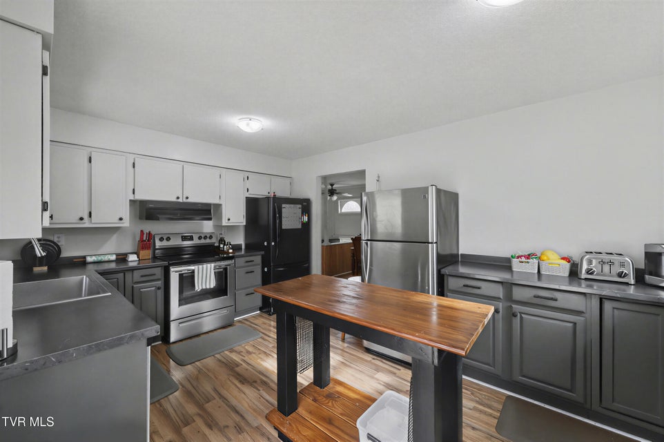 Photo #9: 823 Campbell Circle