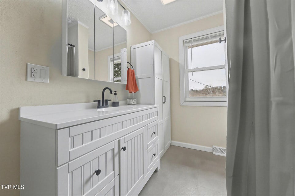 Photo #23: 823 Campbell Circle