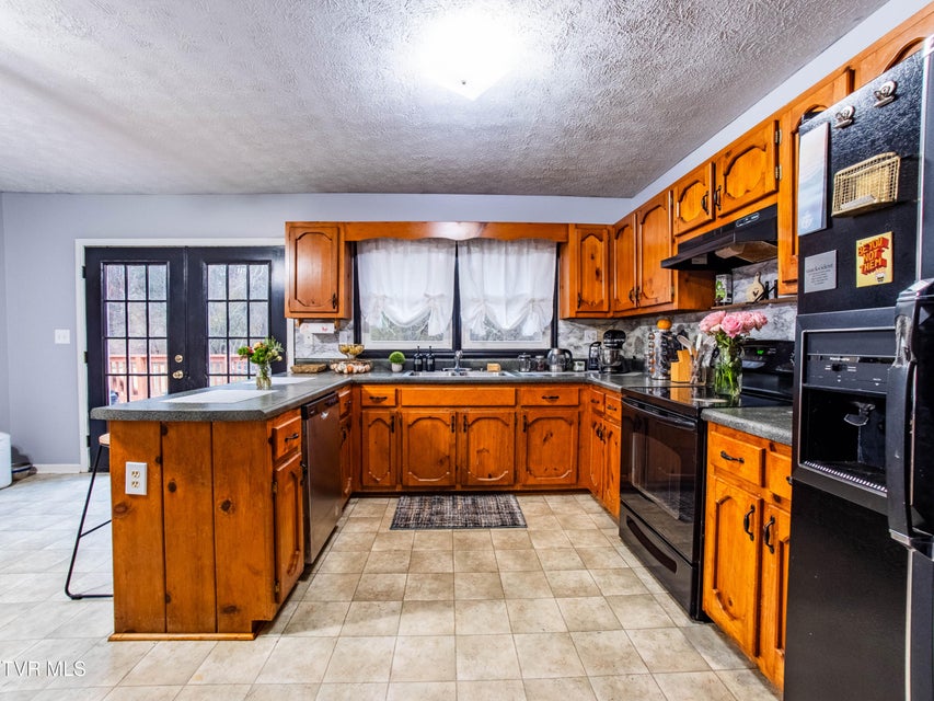 Photo #5: 200 Birdie Drive