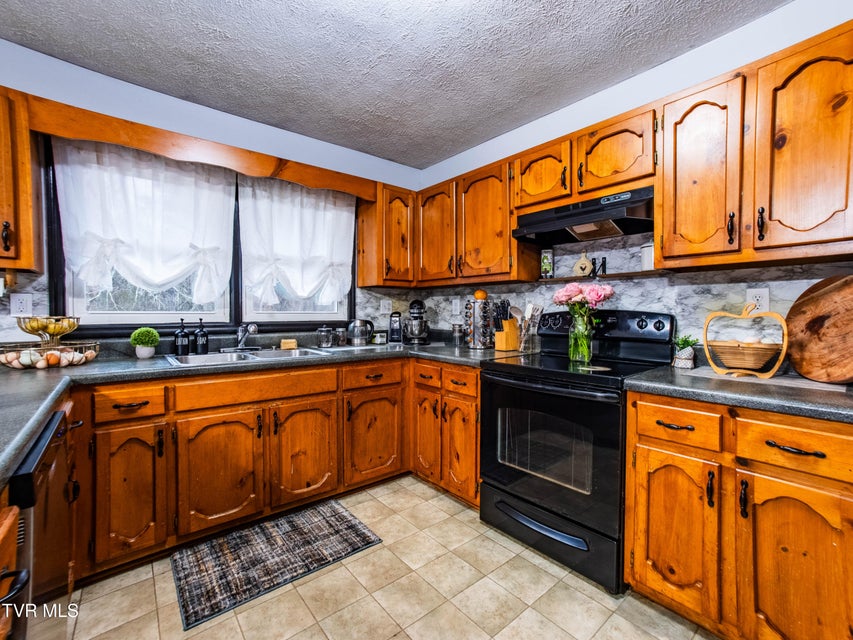 Photo #6: 200 Birdie Drive