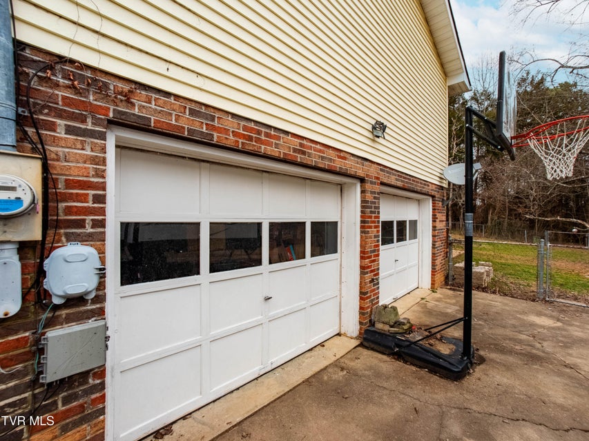 Photo #33: 200 Birdie Drive