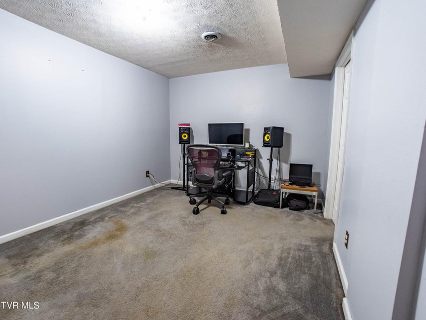 Photo #28: 200 Birdie Drive