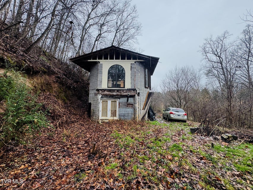 Photo #10: 115 Old Cemetary Road