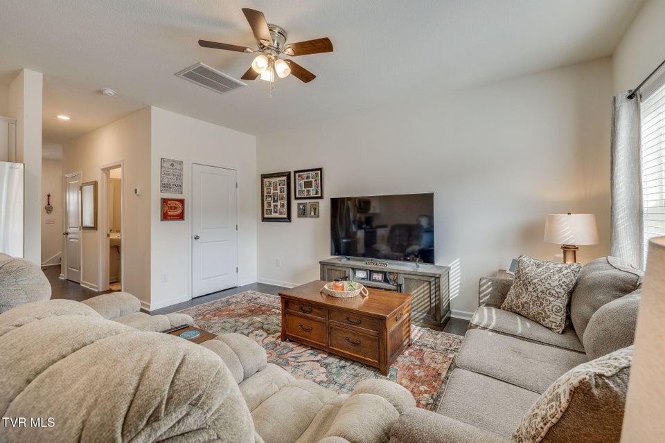 Photo #6: 1041 Saylors Place